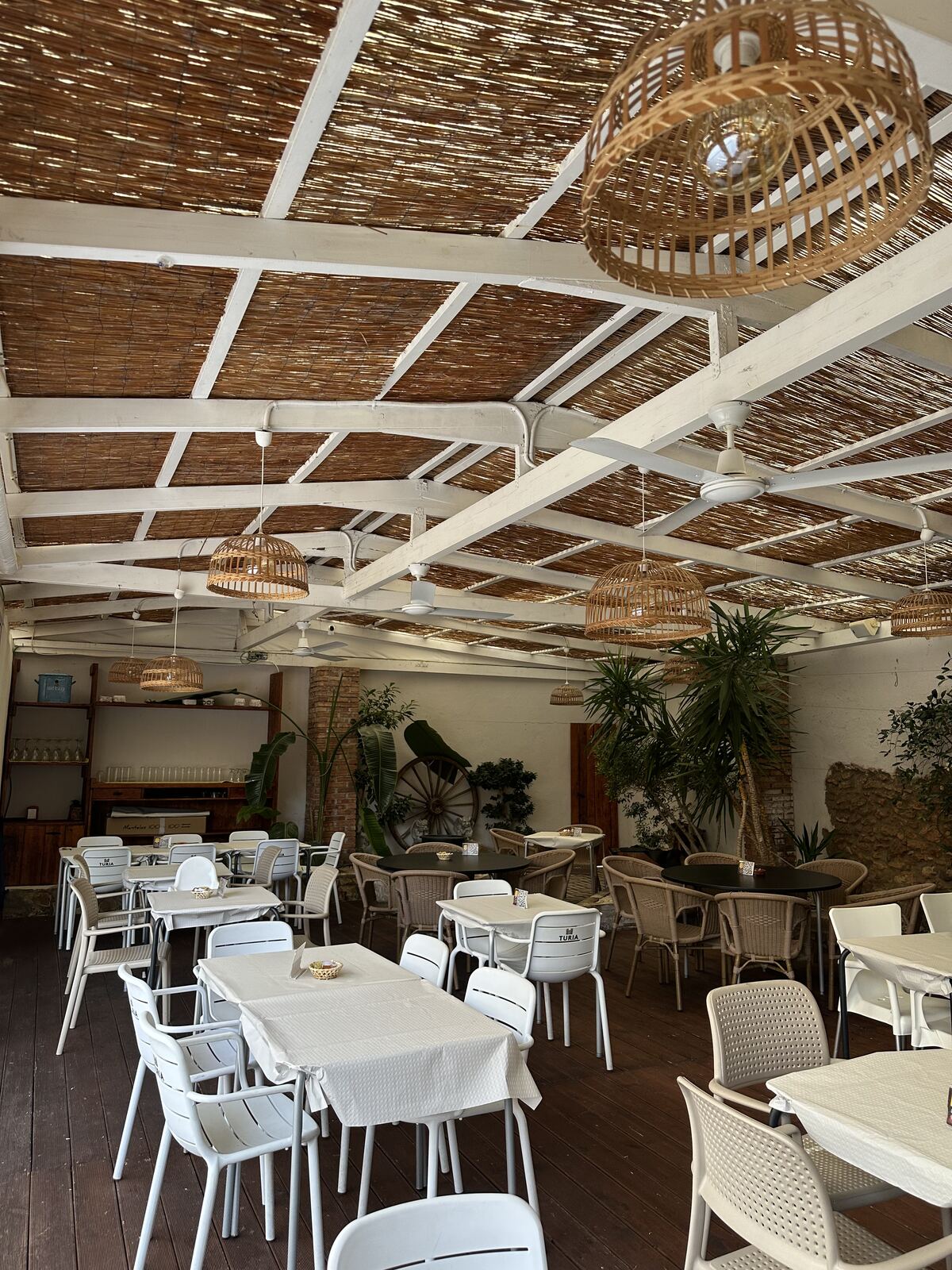 Ambiente del restaurante en Vinaròs 10