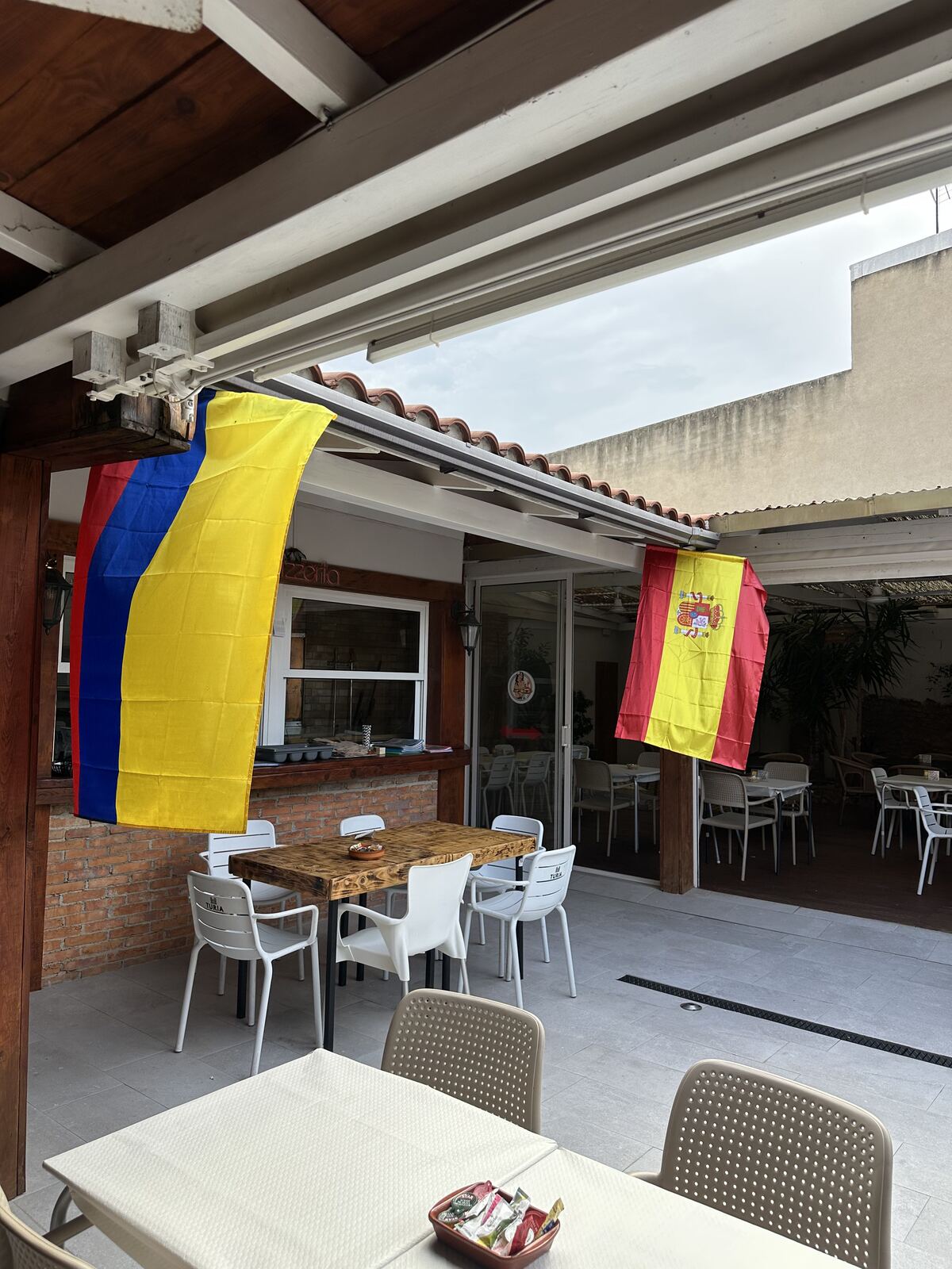 Ambiente del restaurante en Vinaròs 4